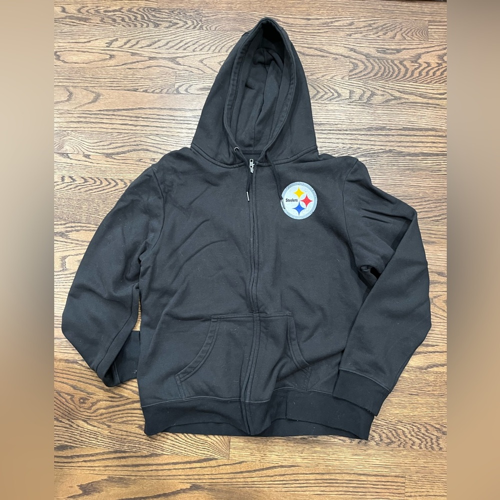 Pittsburgh Steelers zip up